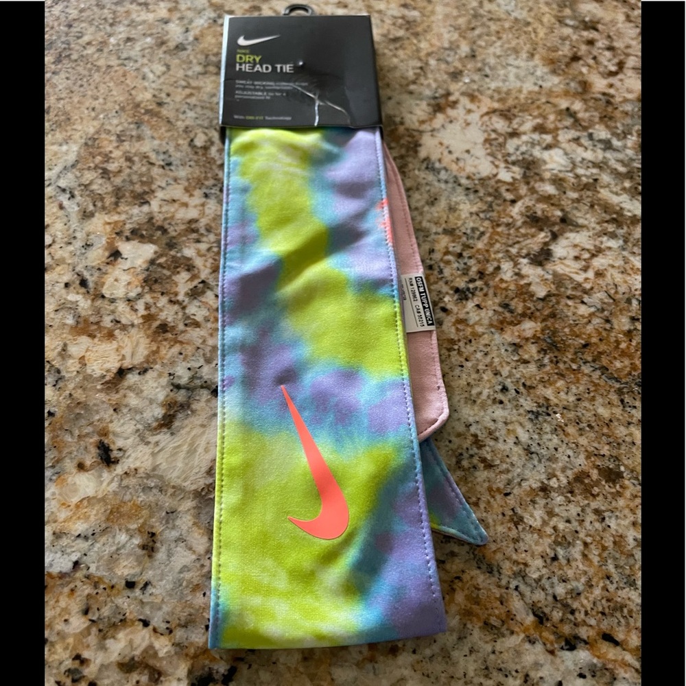 Nike. new head tie tye dye print